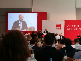 Martin Schulz begeistert mit seiner Rede die Delegierten